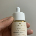 Sérum Anti Tâches Vita C, Rose musquée & Oliban – MERYALE
